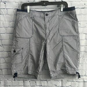 St. John’s Bay Striped‎ Navy Blue and White Womans Shorts Size 16